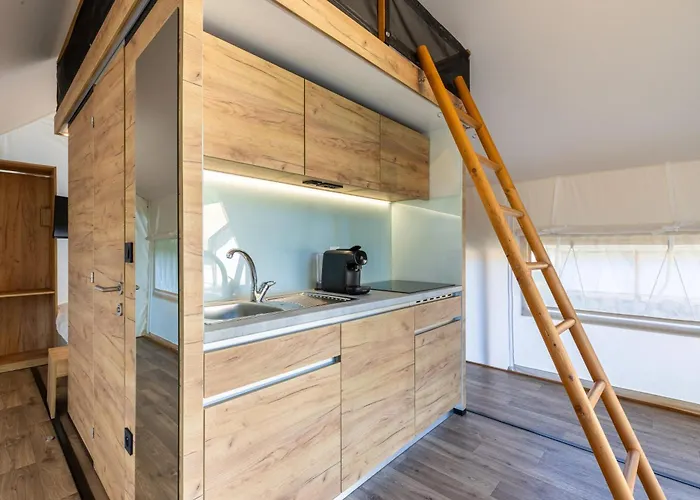 Landal Namur Nature אתר נופש *